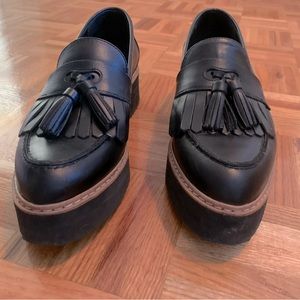 L’intervalle platform loafers
